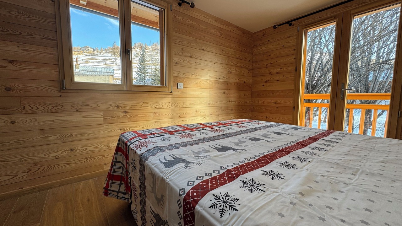Photo of Bedroom in Molines-en-Queyras