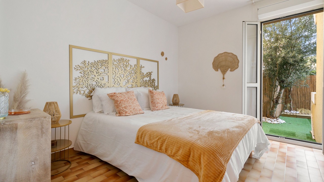Photo of Bedroom in Carry-le-Rouet