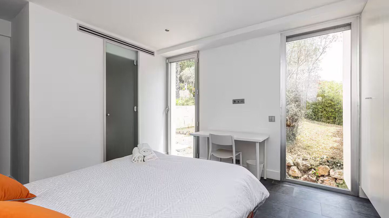 Photo of Bedroom in Biot