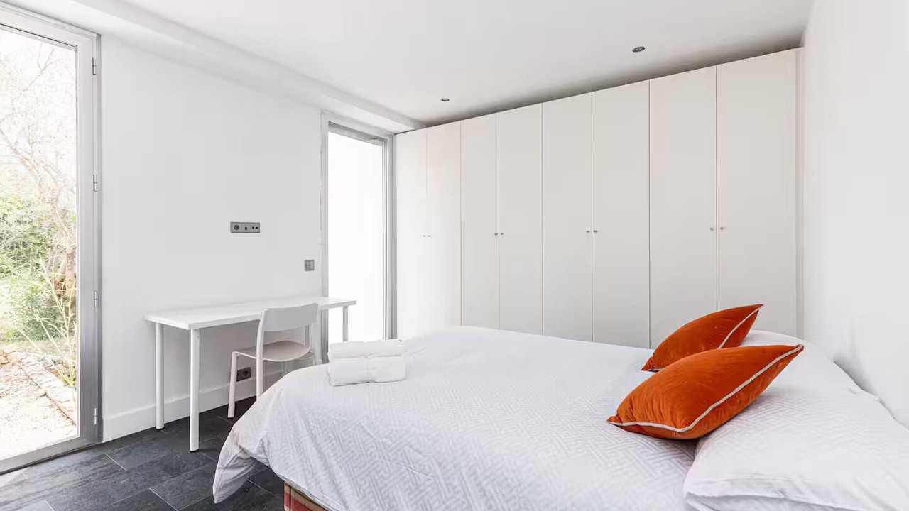 Photo of Bedroom in Biot