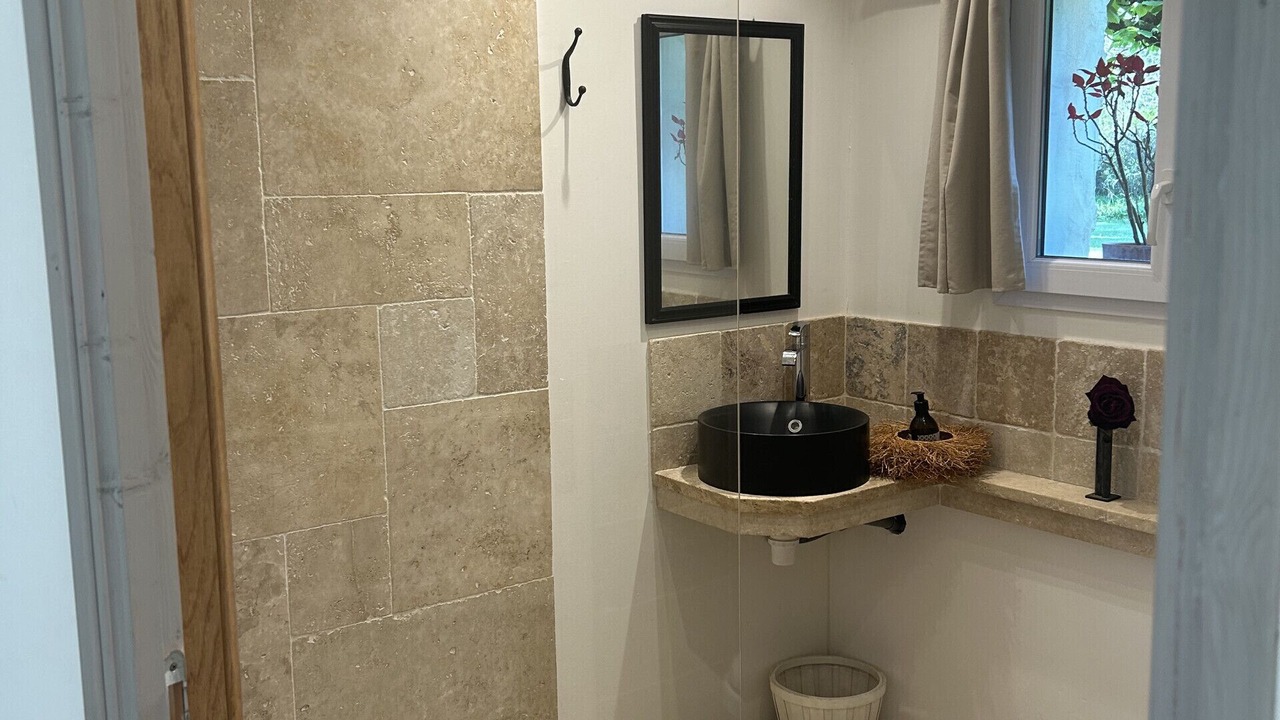 Photo of Bathroom in Noves