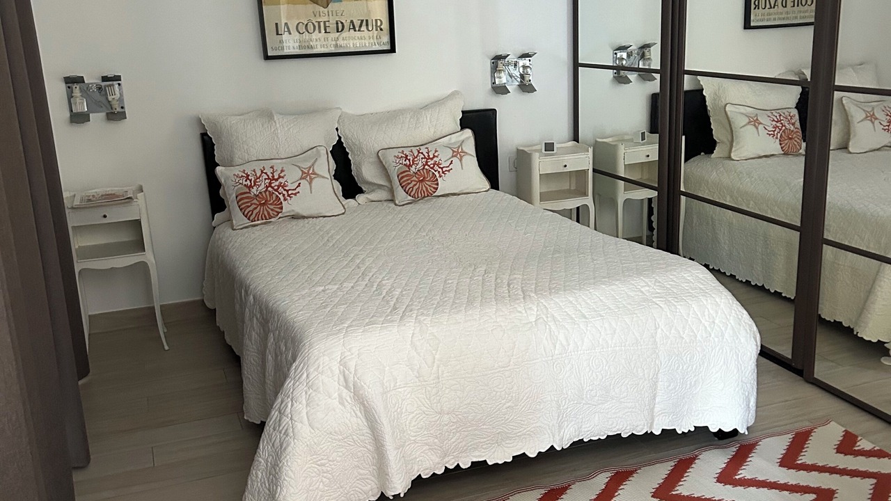 Photo of Bedroom in Sainte-Maxime - Saint-Tropez