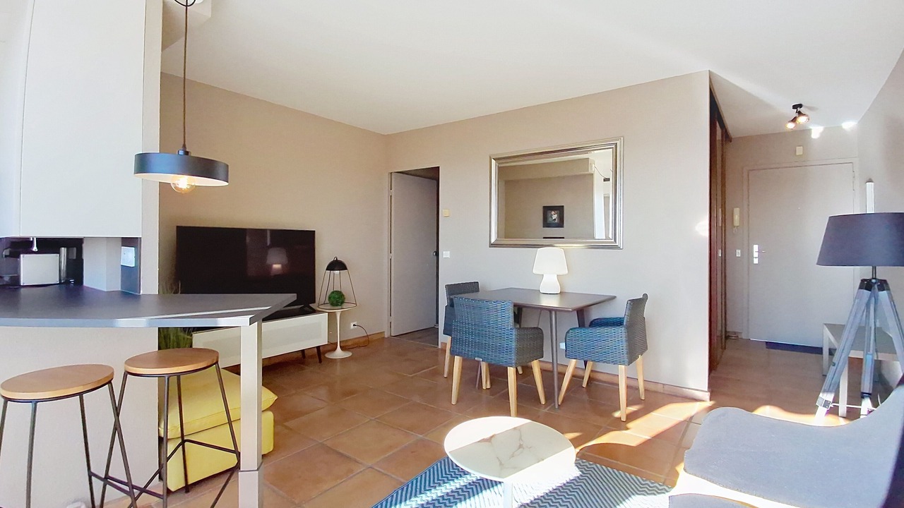 Photo of Livingroom in Mandelieu-La-Napoule