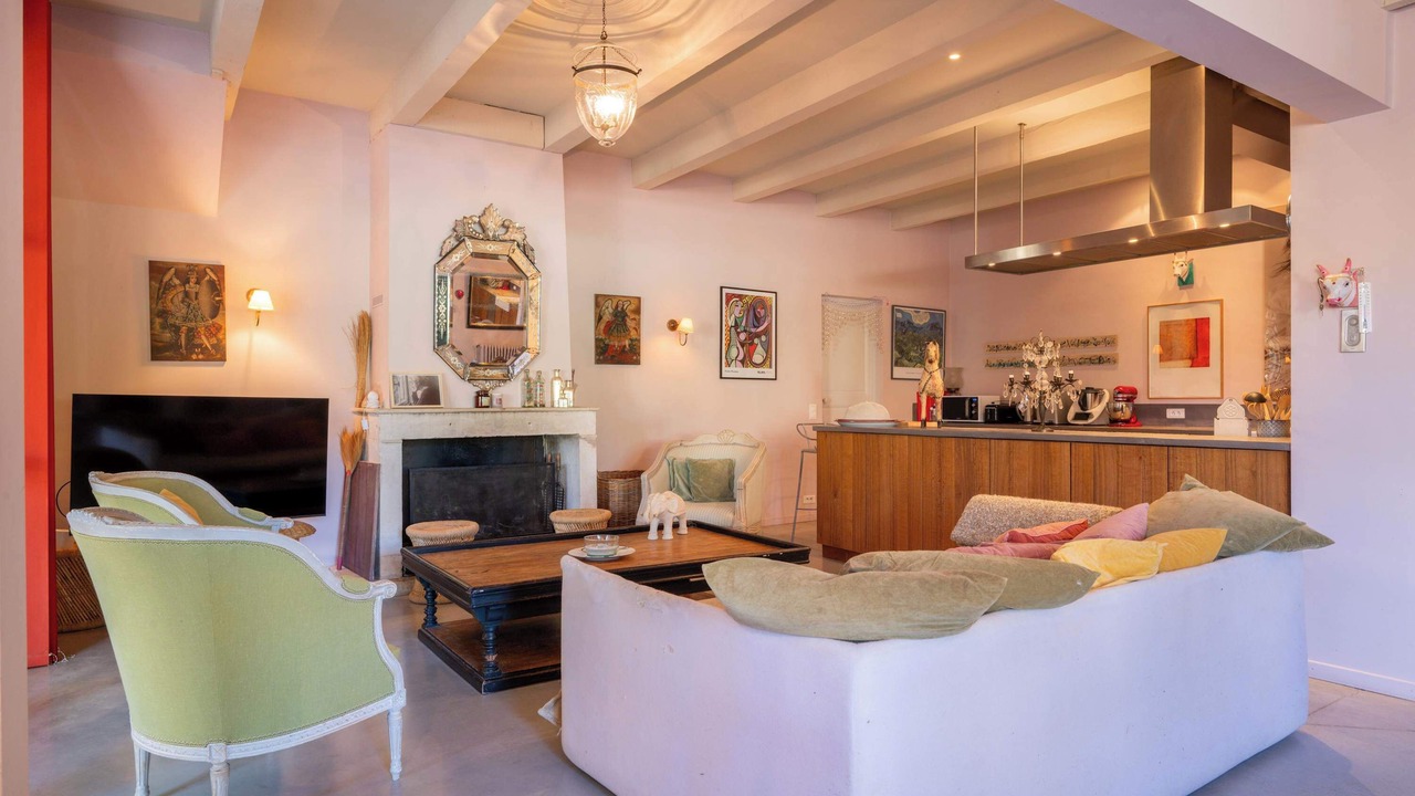 Photo of Livingroom in Mouries
