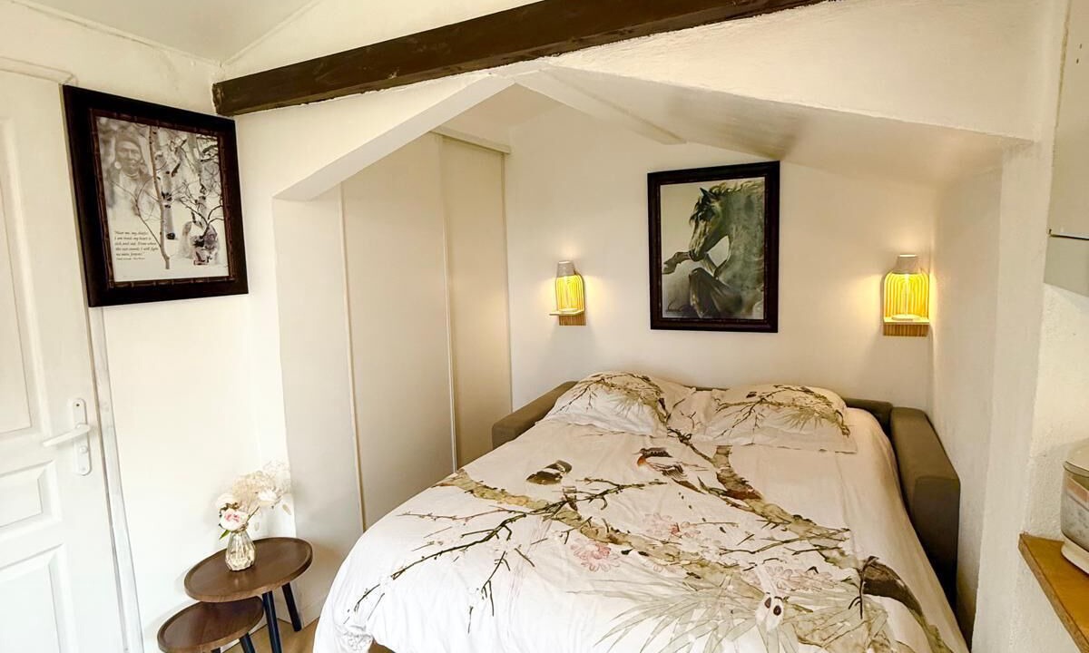Photo of Bedroom in Evenos