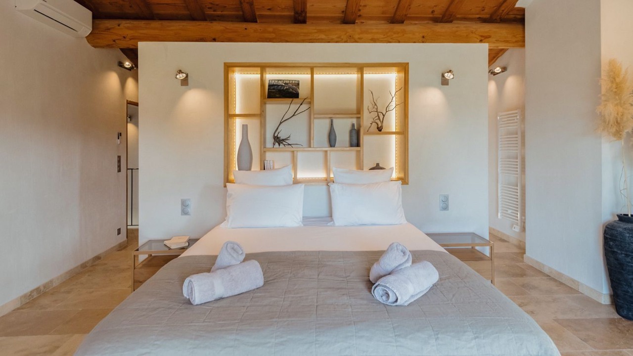 Photo of Bedroom in Maussane-les-Alpilles
