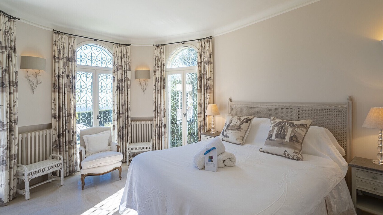 Photo of Bedroom in Chateauneuf-Grasse
