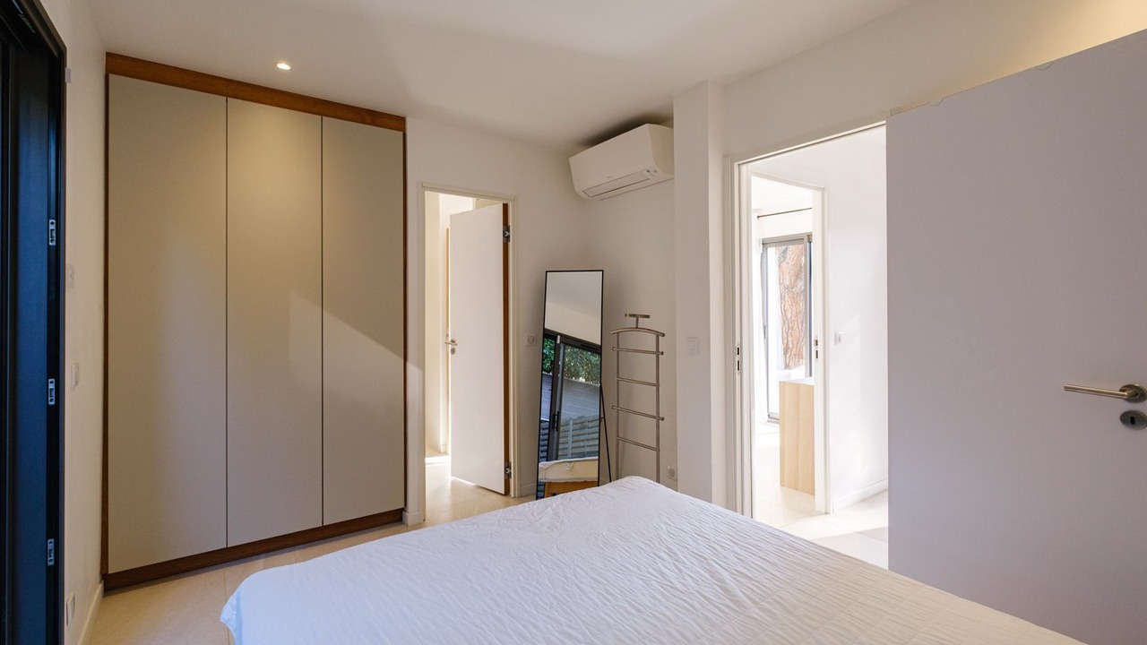 Photo of Bedroom in Guerrevieille