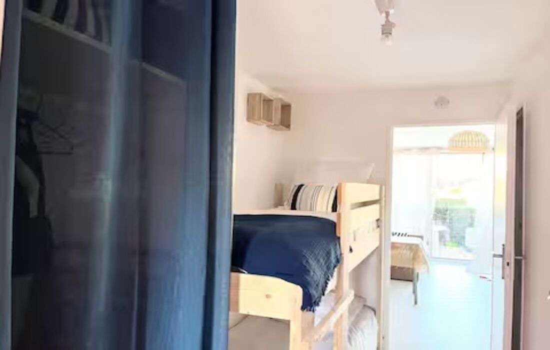 Photo of Bedroom in Palavas-les-Flots