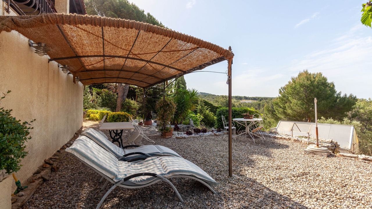 Photo of Outdoor in Ensues-la-Redonne