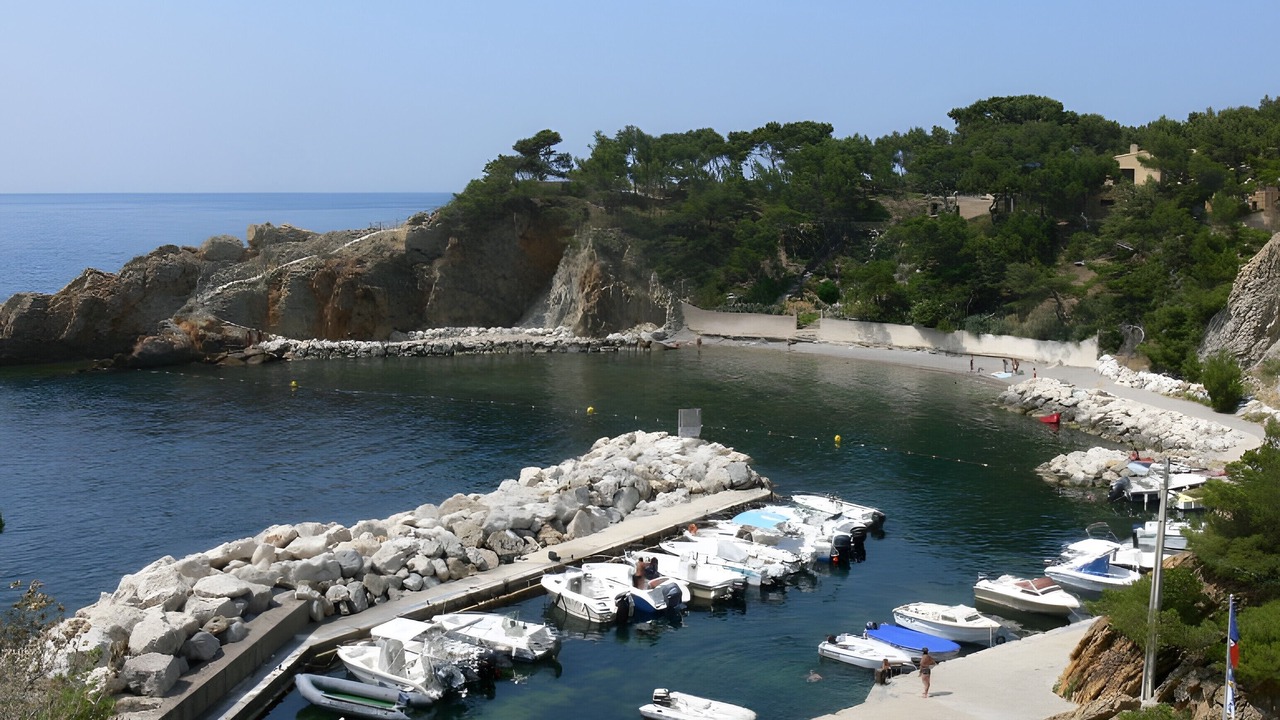 Photo of Others in Ensues-la-Redonne