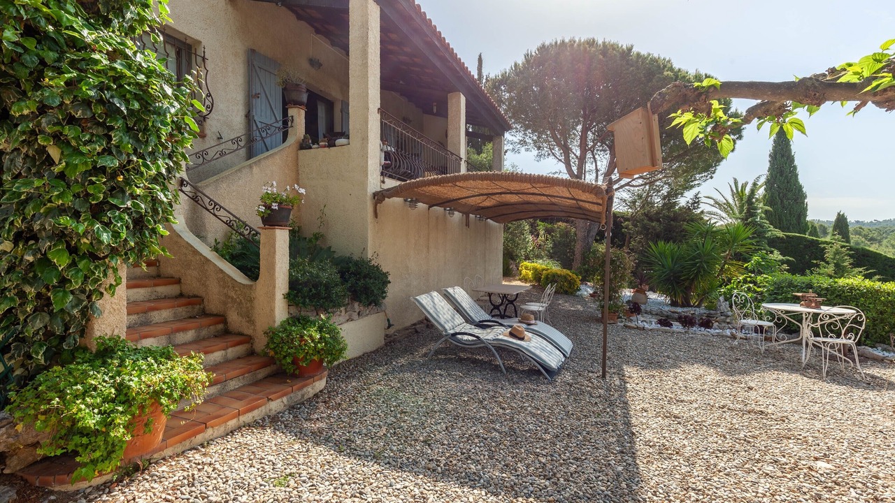 Photo of Outdoor in Ensues-la-Redonne