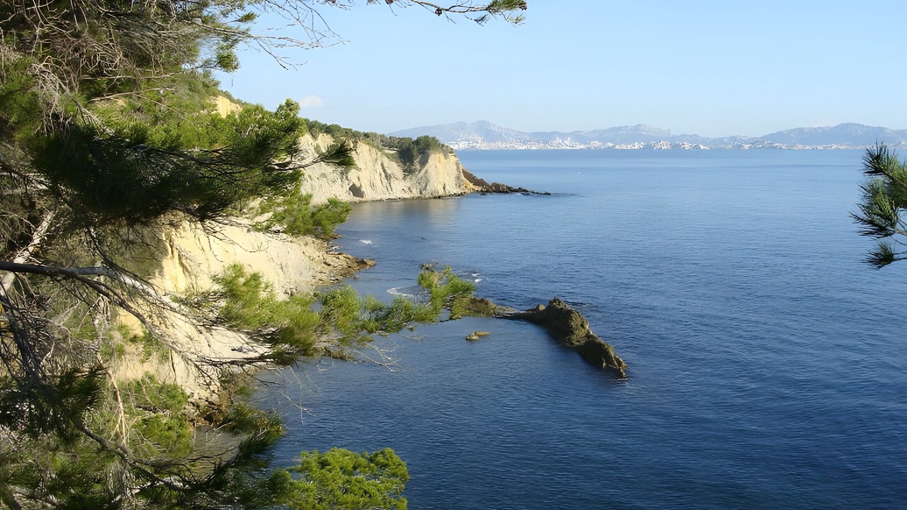 Photo of Others in Ensues-la-Redonne