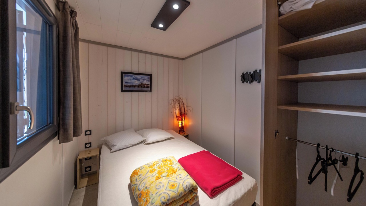 Photo of Bedroom in Pomerols