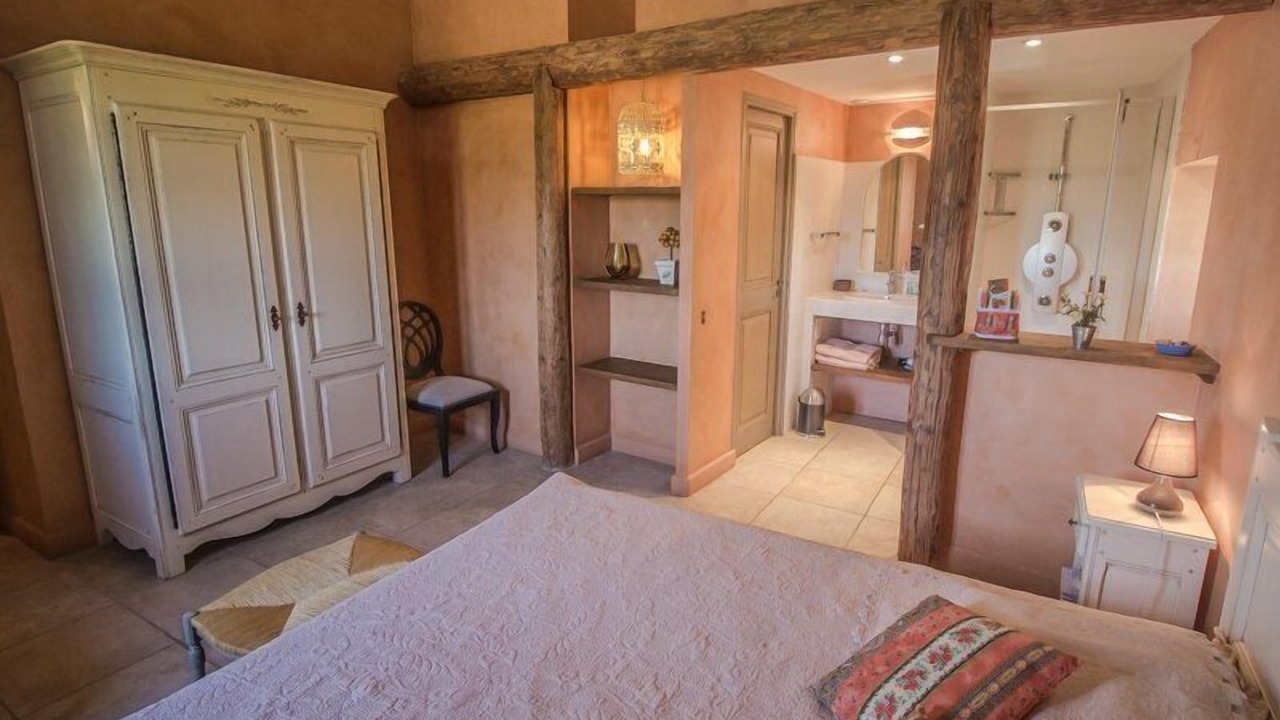 Photo of Bedroom in Saint-Etienne-du-Gres