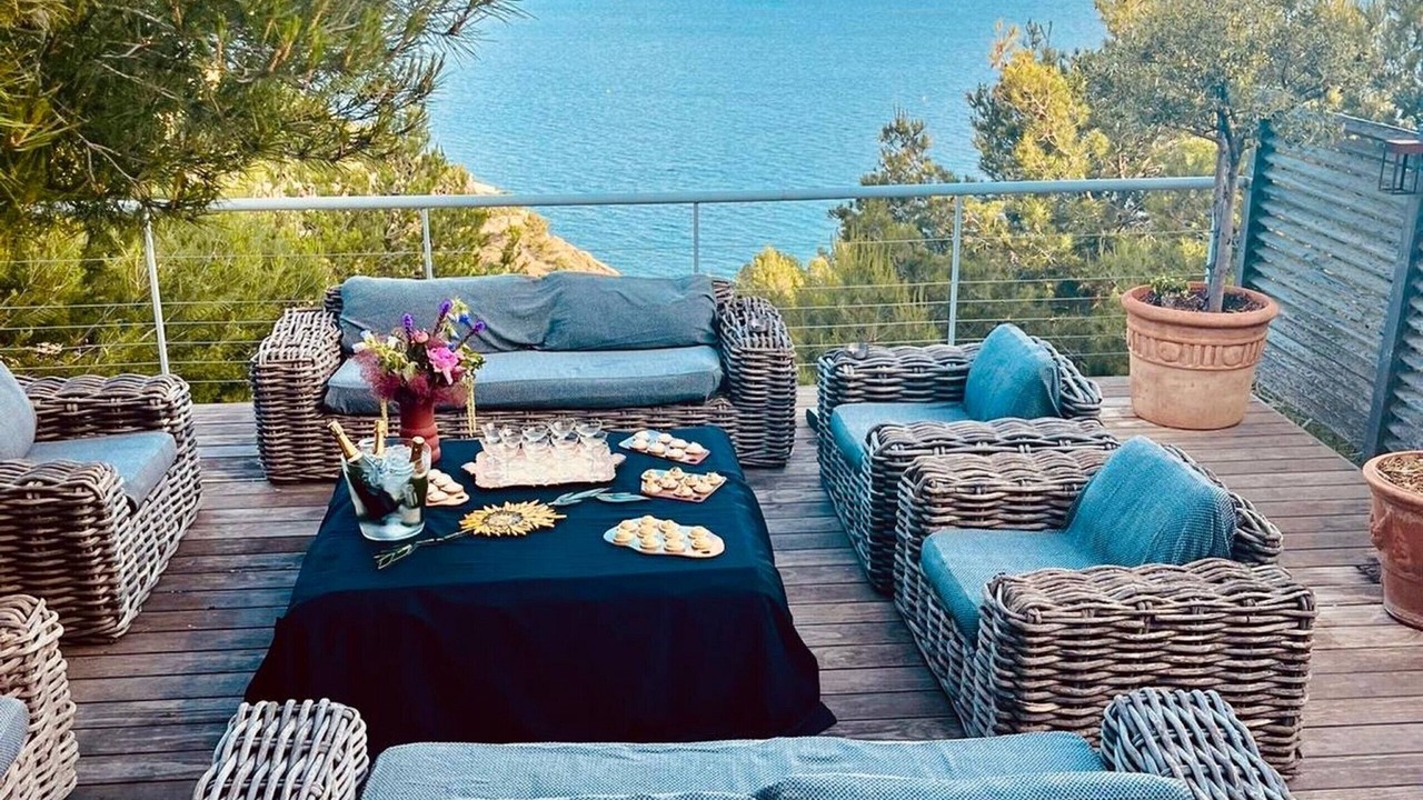 Photo of Patio Balcony in Ensues-la-Redonne