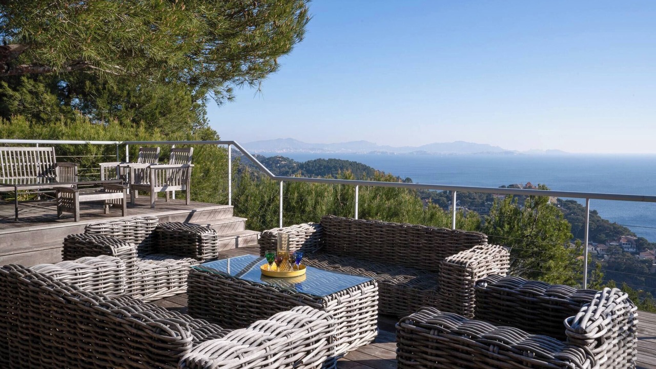 Photo of Outdoor in Ensues-la-Redonne