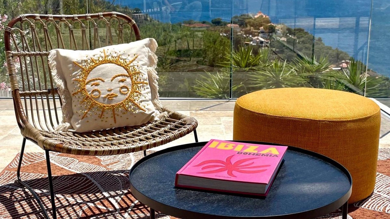 Photo of Outdoor in Ensues-la-Redonne