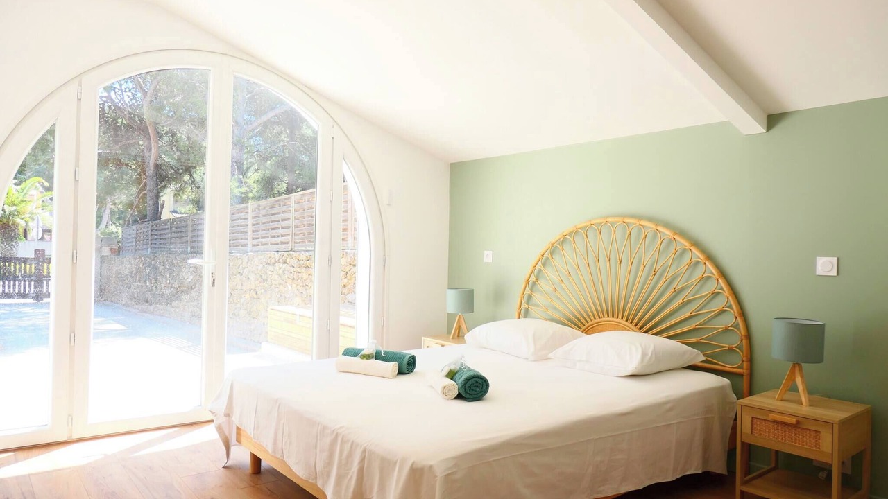 Photo of Bedroom in Carry-le-Rouet