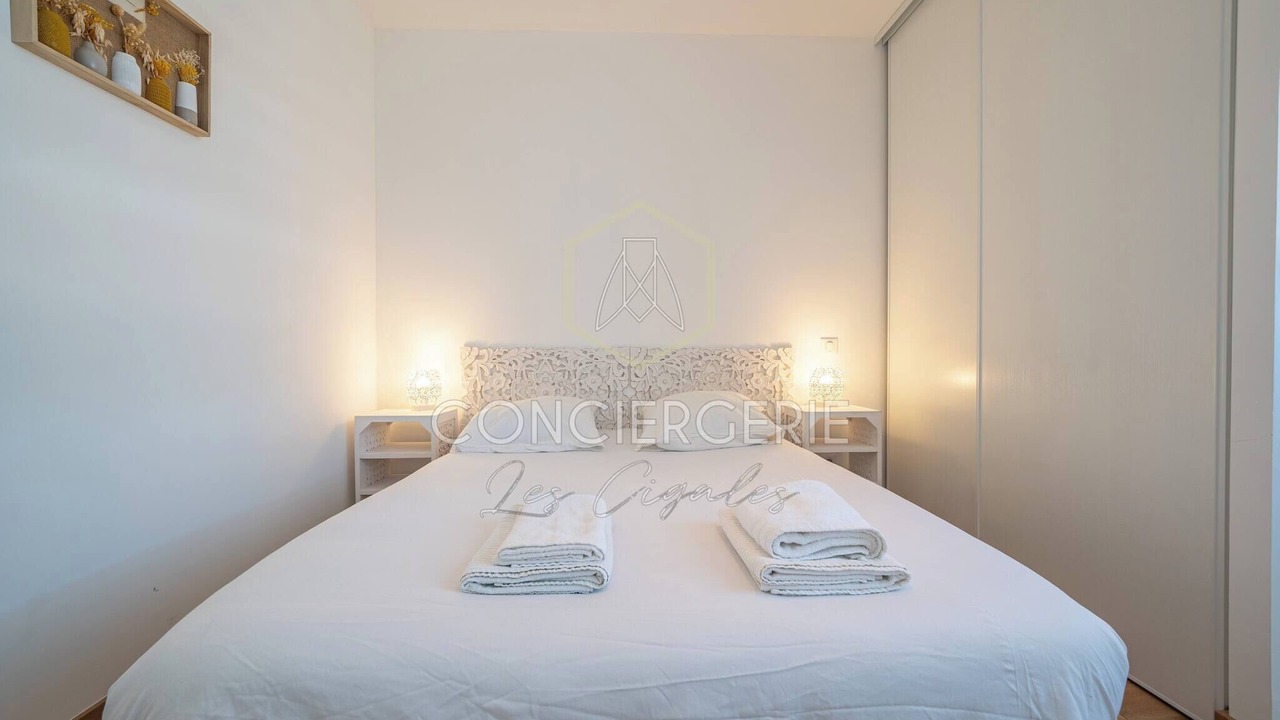 Photo of Bedroom in Carry-le-Rouet
