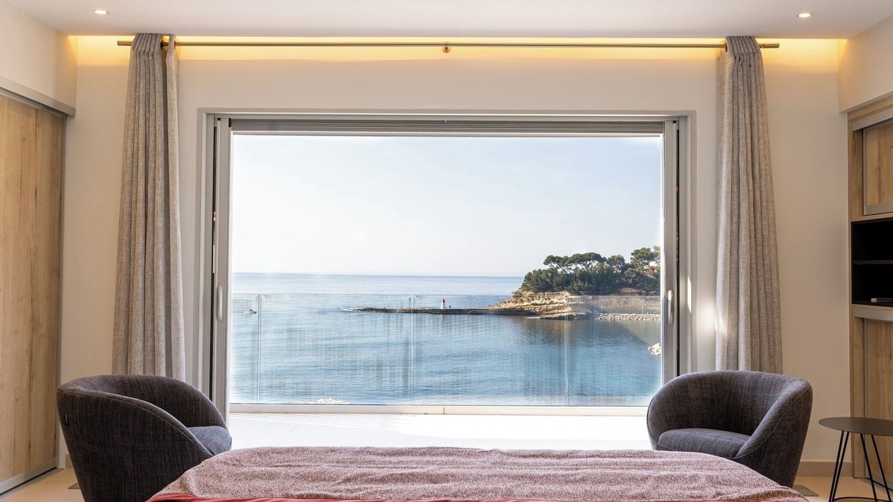 Photo of Bedroom in Carry-le-Rouet