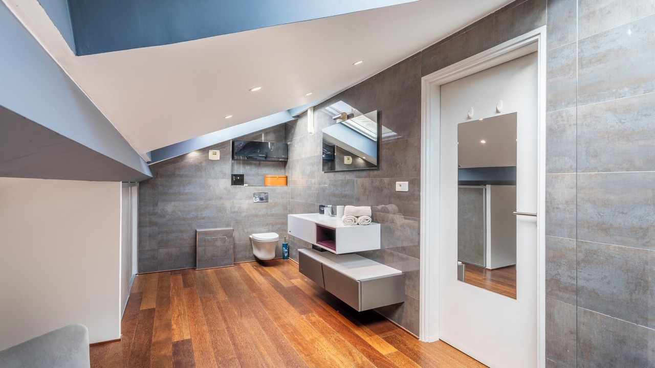 Photo of Bathroom in Palais de justice