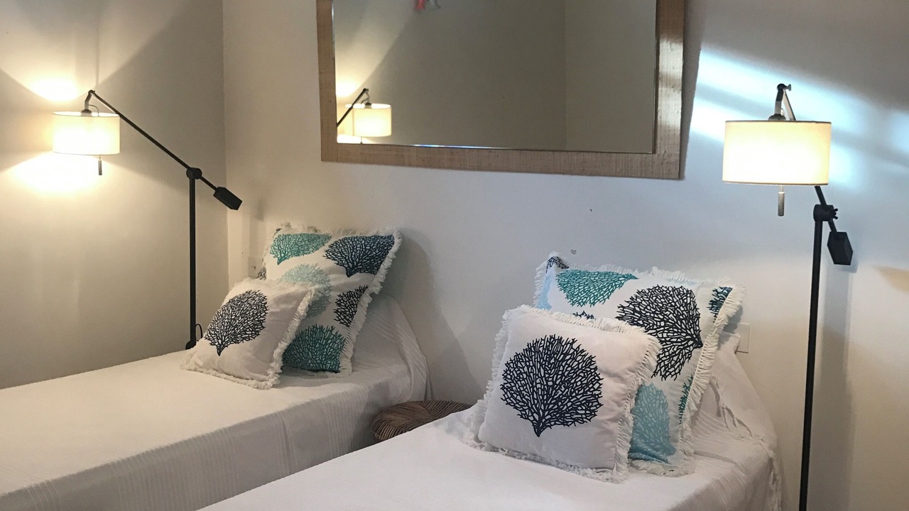 Photo of Bedroom in California - Pezou