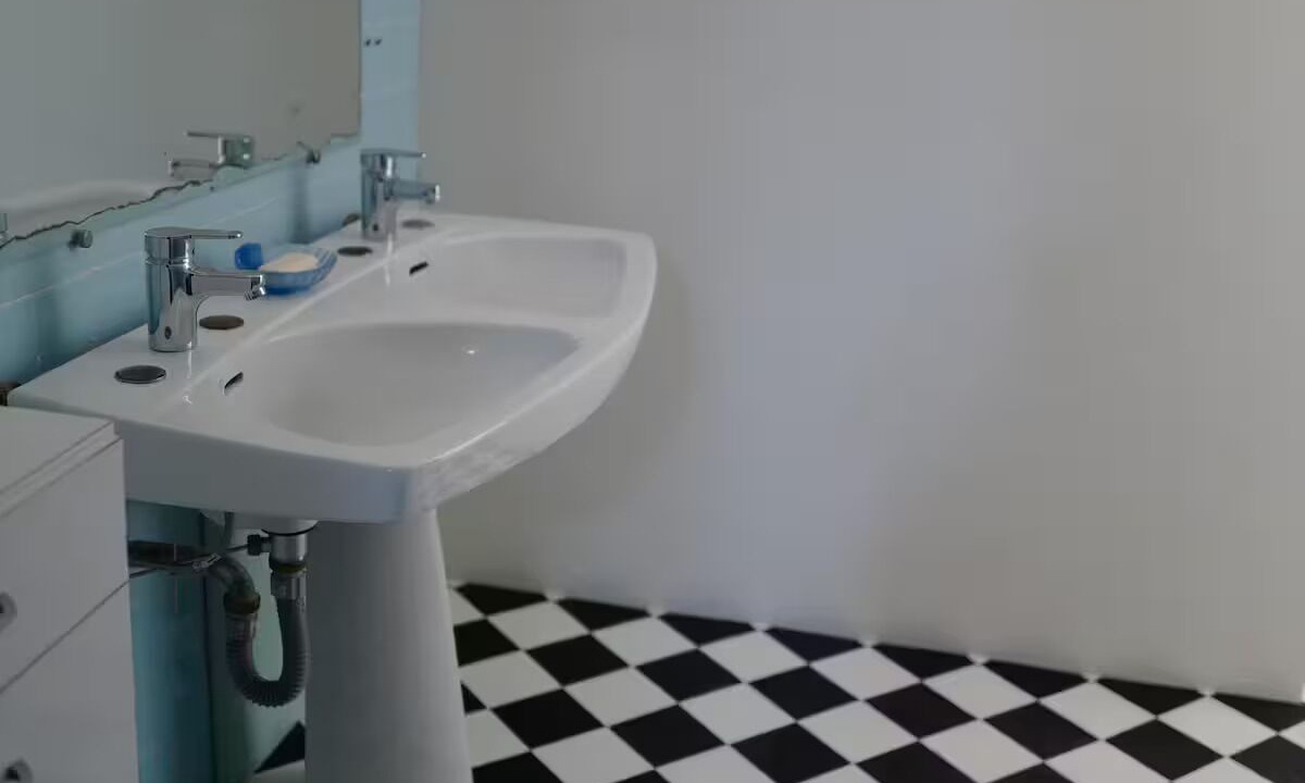 Photo of Bathroom in Villeneuve-les-Beziers