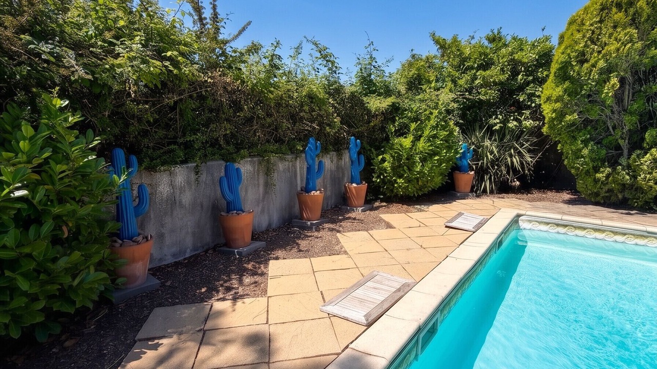 Photo of Outdoor in Albaron