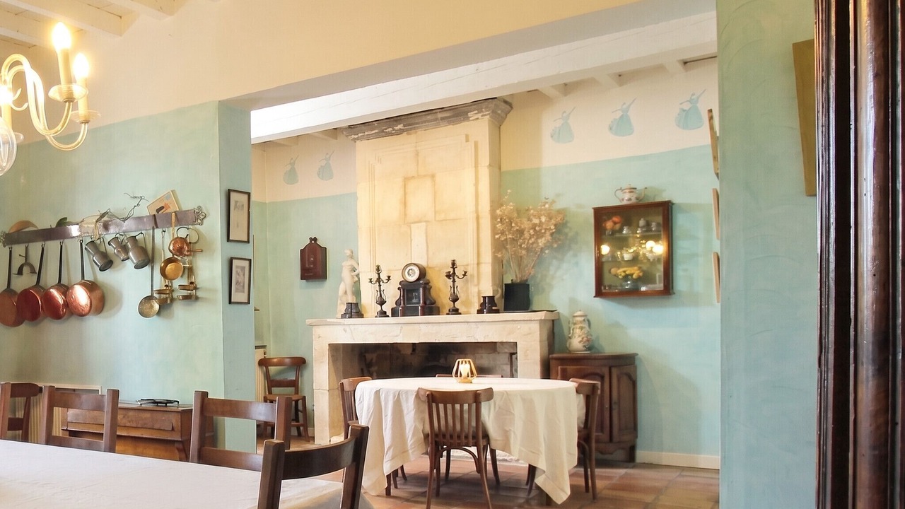 Photo of Livingroom in Albaron