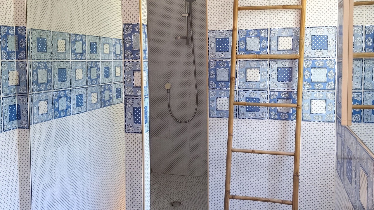 Photo of Bathroom in Albaron