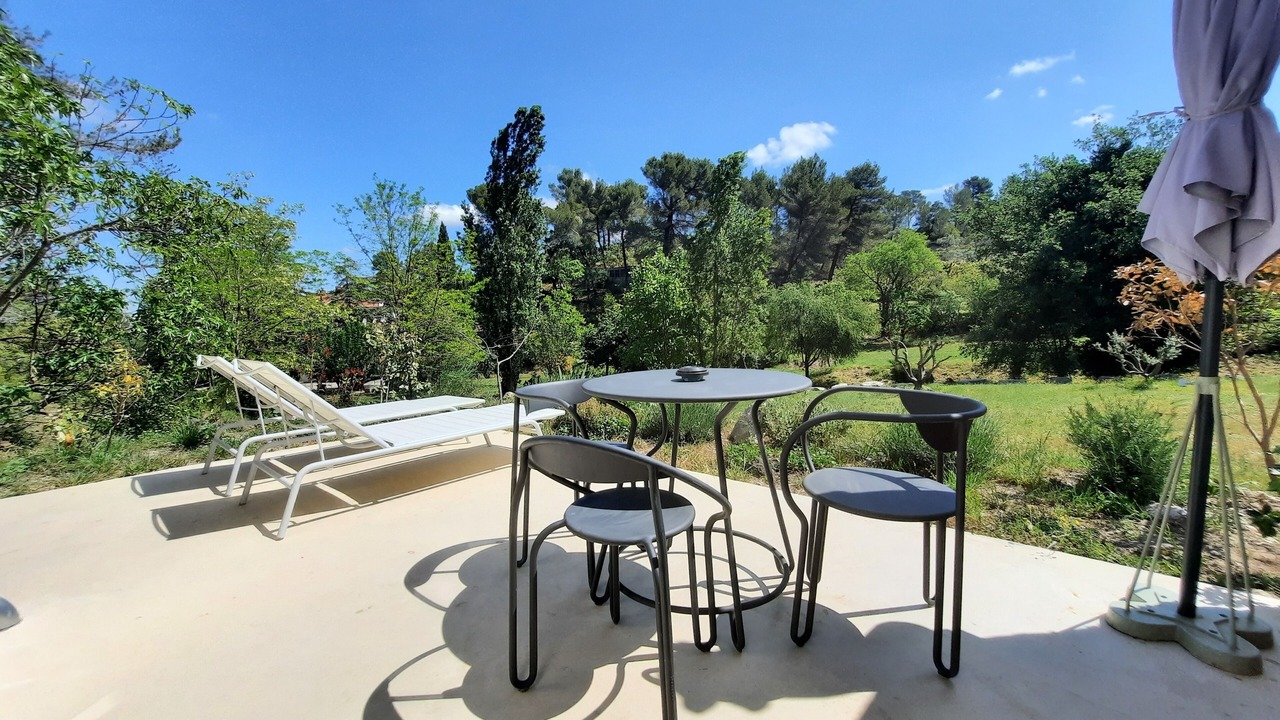 Photo of Outdoor in Simiane-Collongue