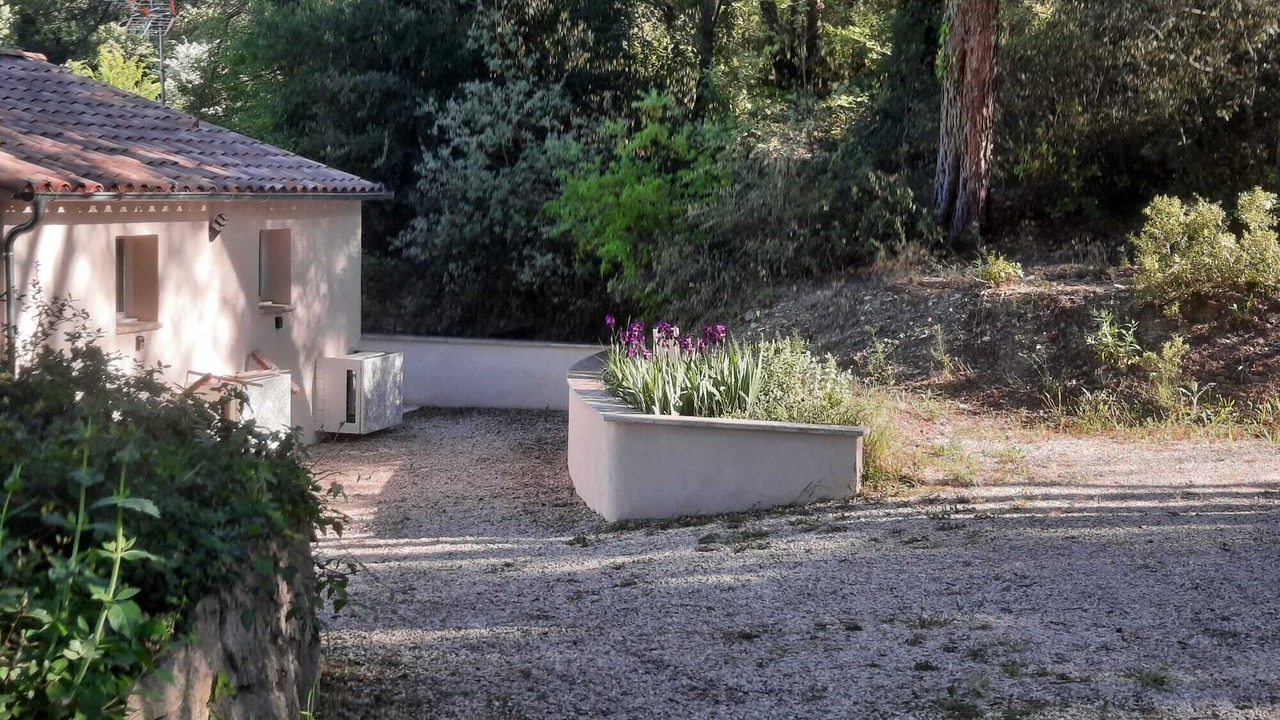 Photo of Outdoor in Simiane-Collongue