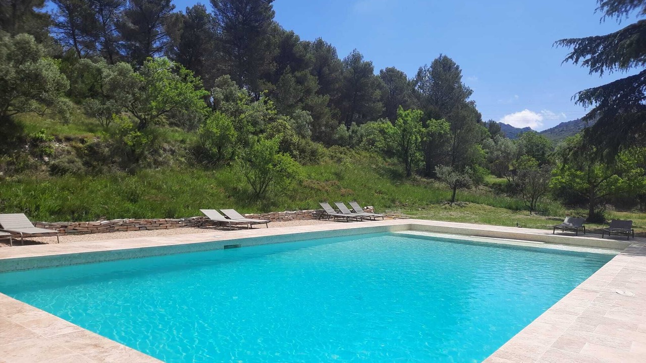Photo of Outdoor in Simiane-Collongue