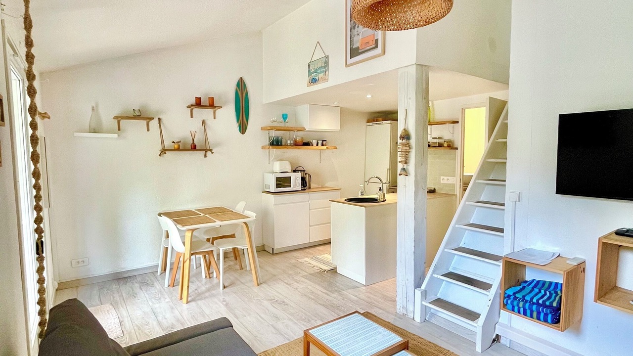Photo of Livingroom in Eyguieres