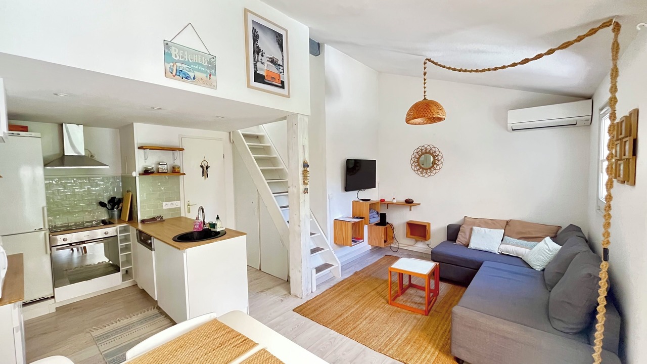 Photo of Livingroom in Eyguieres