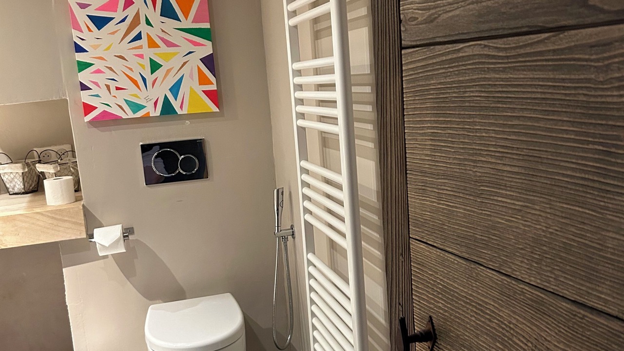 Photo of Bathroom in Bonnieux