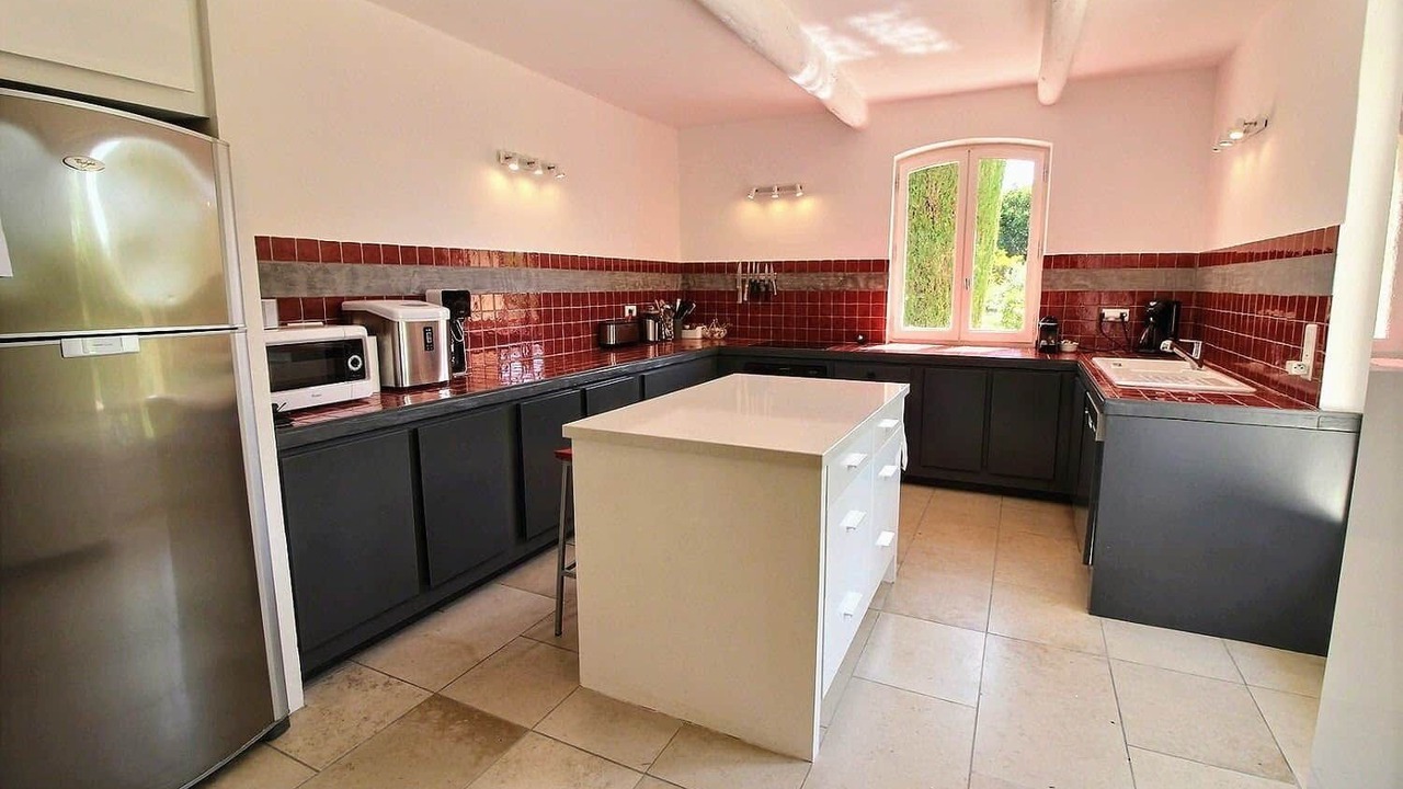 Photo of Kitchen in Lourmarin
