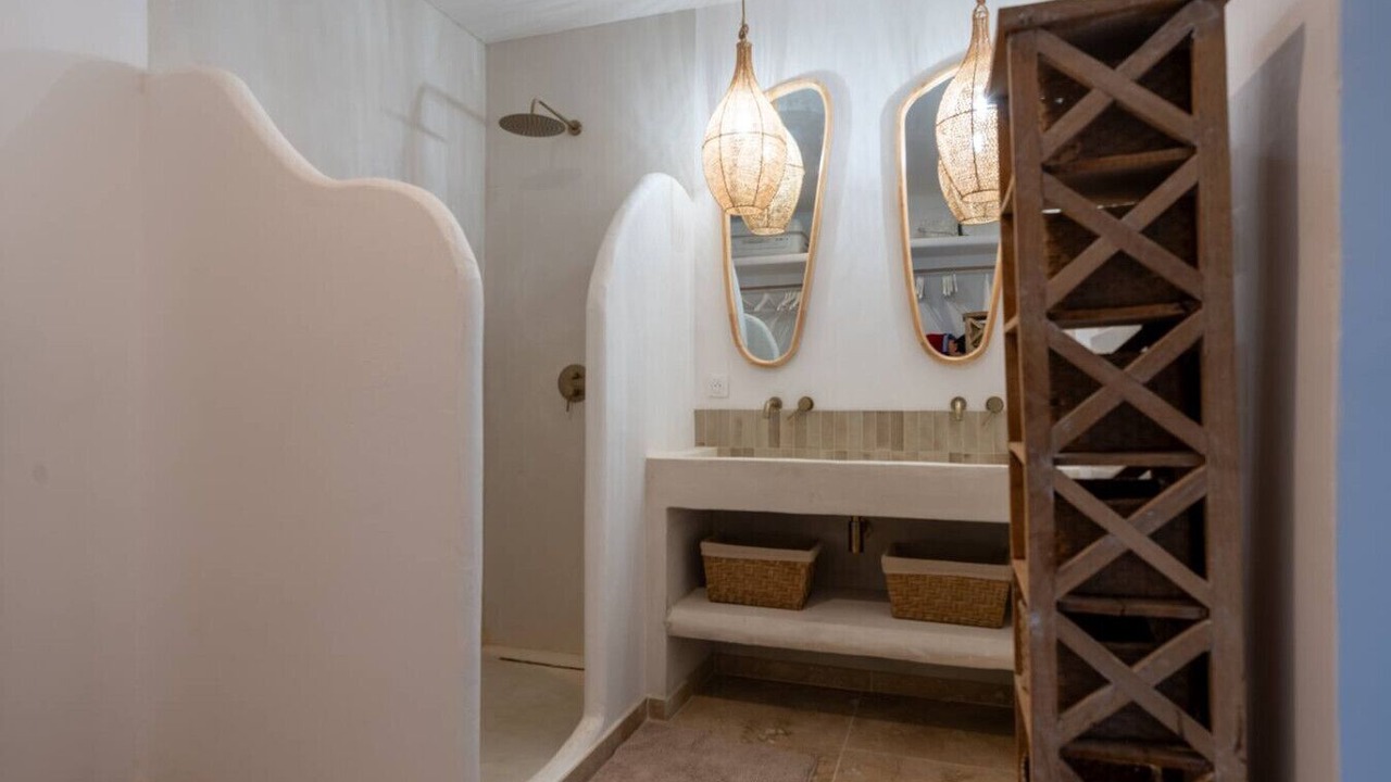 Photo of Bathroom in Guerrevieille