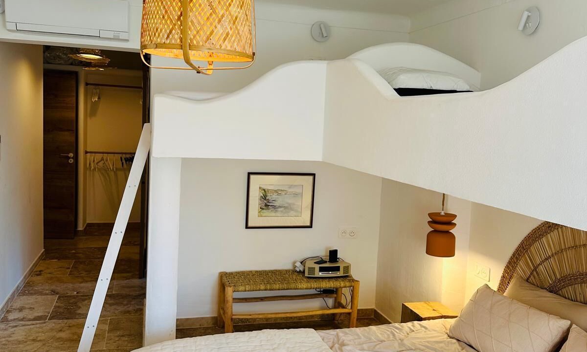 Photo of Bedroom in Guerrevieille