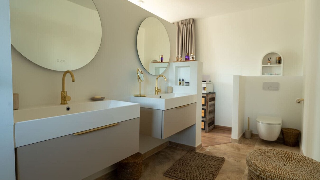 Photo of Bathroom in Guerrevieille