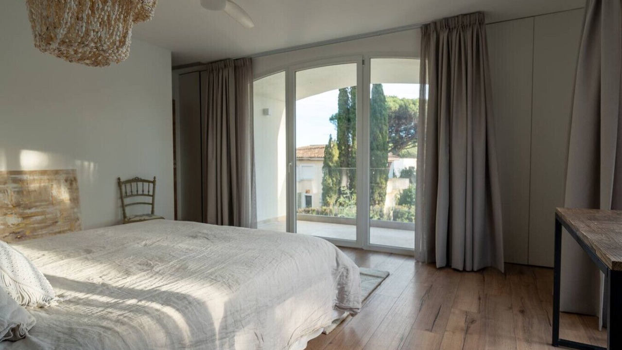 Photo of Bedroom in Guerrevieille