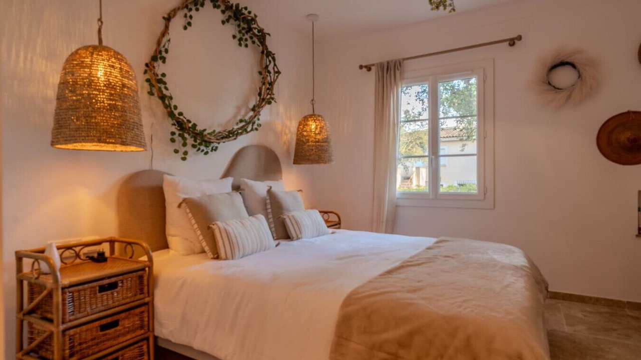 Photo of Bedroom in Guerrevieille