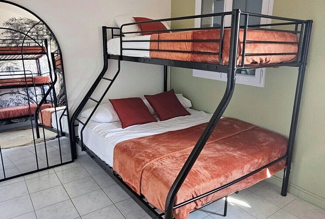 Photo of Bedroom in Frontignan