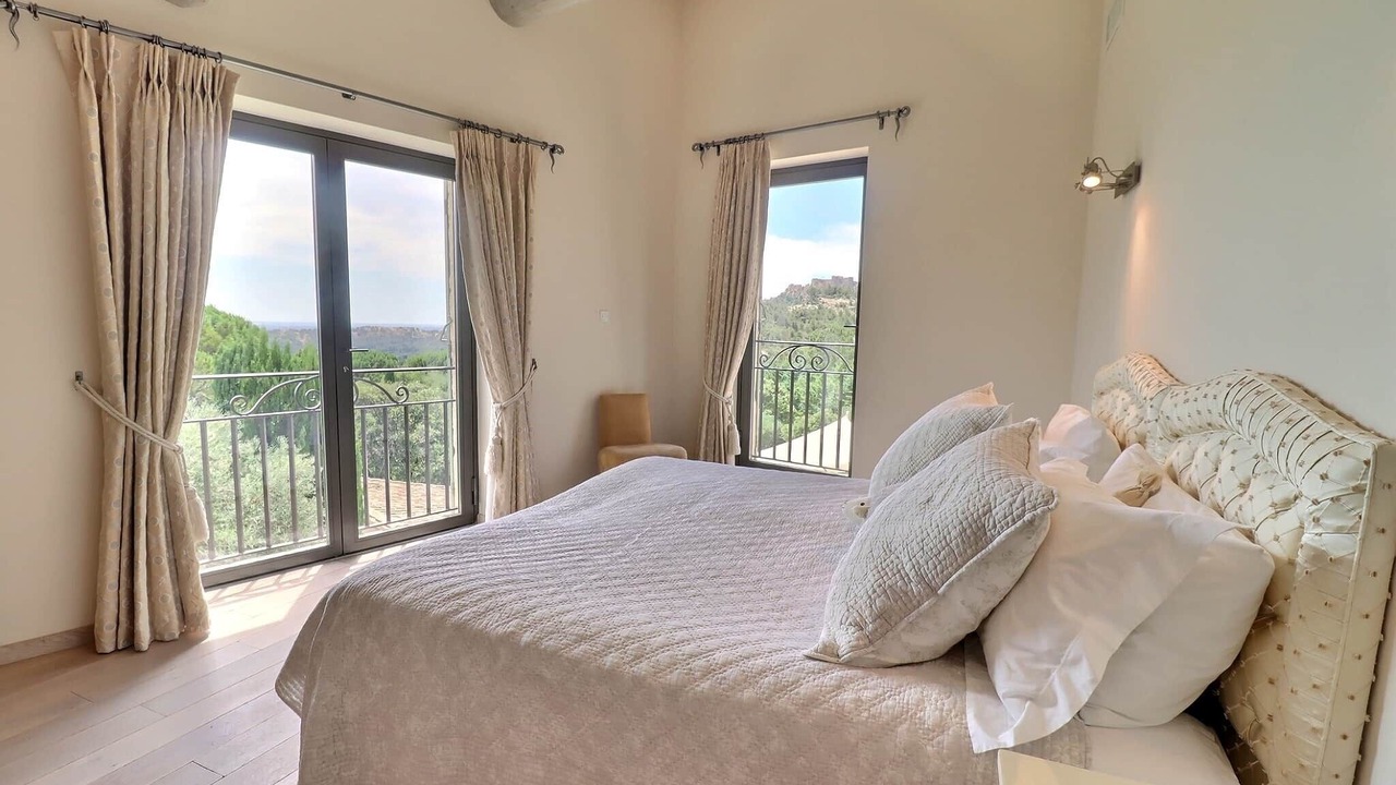 Photo of Bedroom in Les Baux-de-Provence
