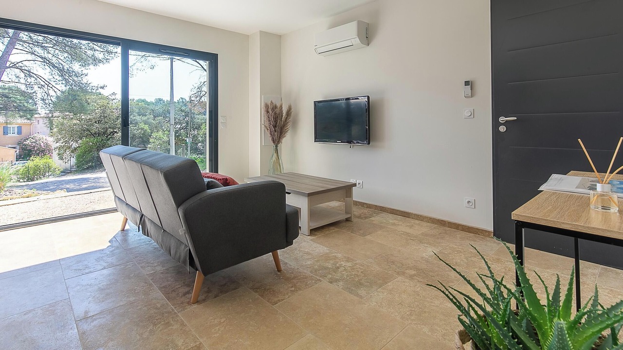Photo of Livingroom in Pelissanne