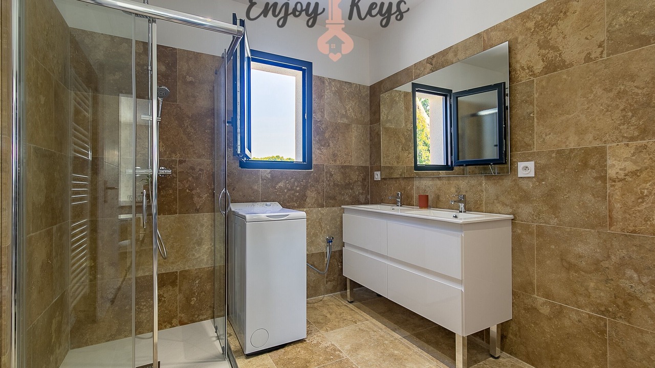 Photo of Bathroom in Pelissanne