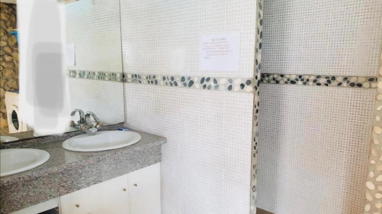 Photo of Bathroom in Grezan
