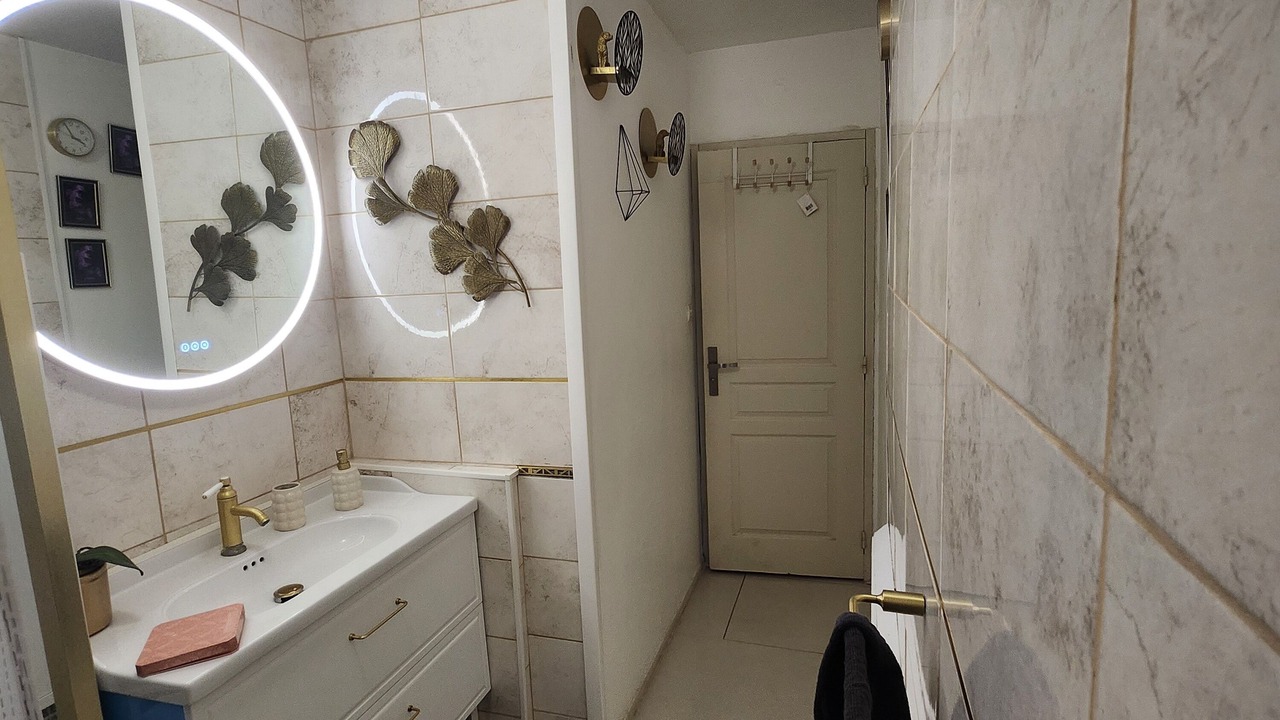 Photo of Bathroom in Grezan