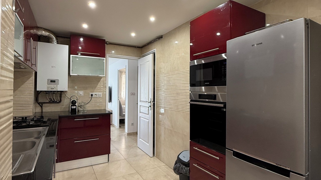 Photo of Kitchen in Prado - Republique